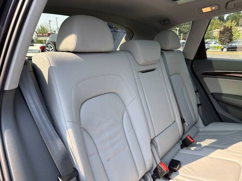 Used 2016 Audi Q5 2.0T Premium Plus w/ Technology Package AWD/4WD image 21