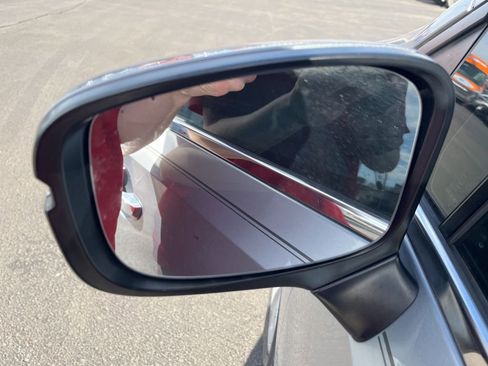 Used 2018 Honda Odyssey EX-L image 15