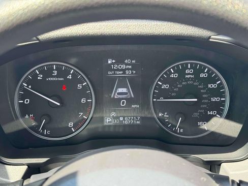 Used 2024 Subaru Crosstrek 2.0i Premium AWD/4WD image 28