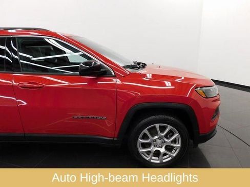 Used 2023 Jeep Compass Latitude image 19