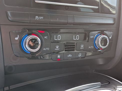 Used 2013 Audi A4 2.0T Prestige w/ Prestige Pkg image 22