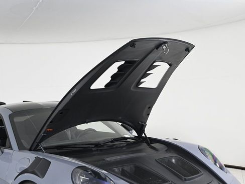 Certified 2025 Porsche 911 GT3 RS image 29