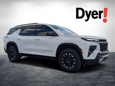 Certified 2024 Chevrolet Traverse Z71 image 1