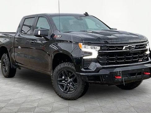 Used 2022 Chevrolet Silverado 1500 LT Trail Boss w/ Convenience Package II AWD/4WD image 11