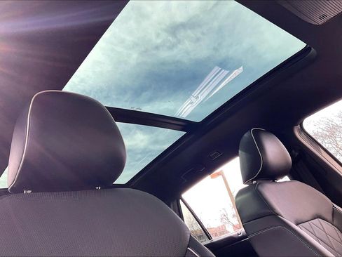 Certified 2024 Volkswagen Atlas Cross Sport SEL Premium R-Line image 29