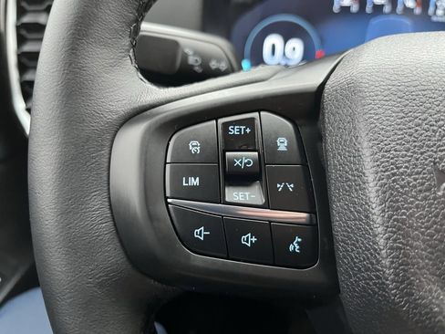 Used 2024 Ford Ranger Lariat w/ FX4 Off-Road Package image 18