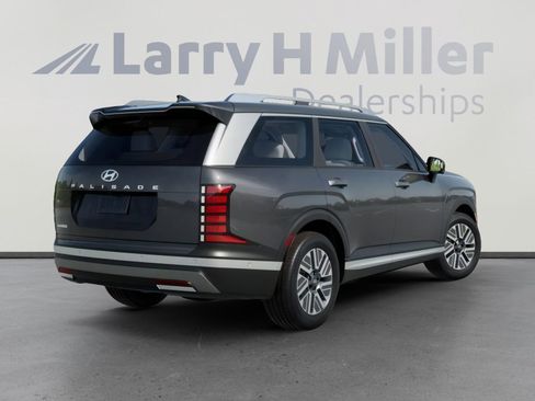 New 2027 Hyundai Palisade SEL Premium FWD image 4