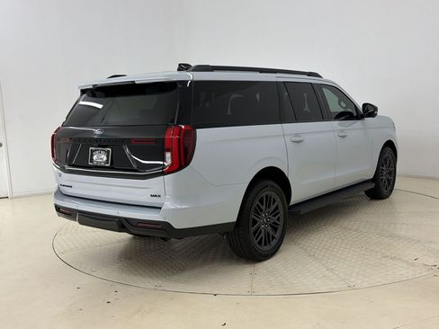 Used 2026 Ford Expedition Max Platinum w/ Stealth Appearance Package AWD/4WD image 9