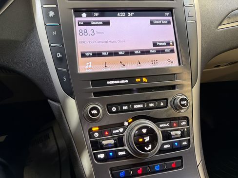 Used 2018 Lincoln MKZ Reserve image 17