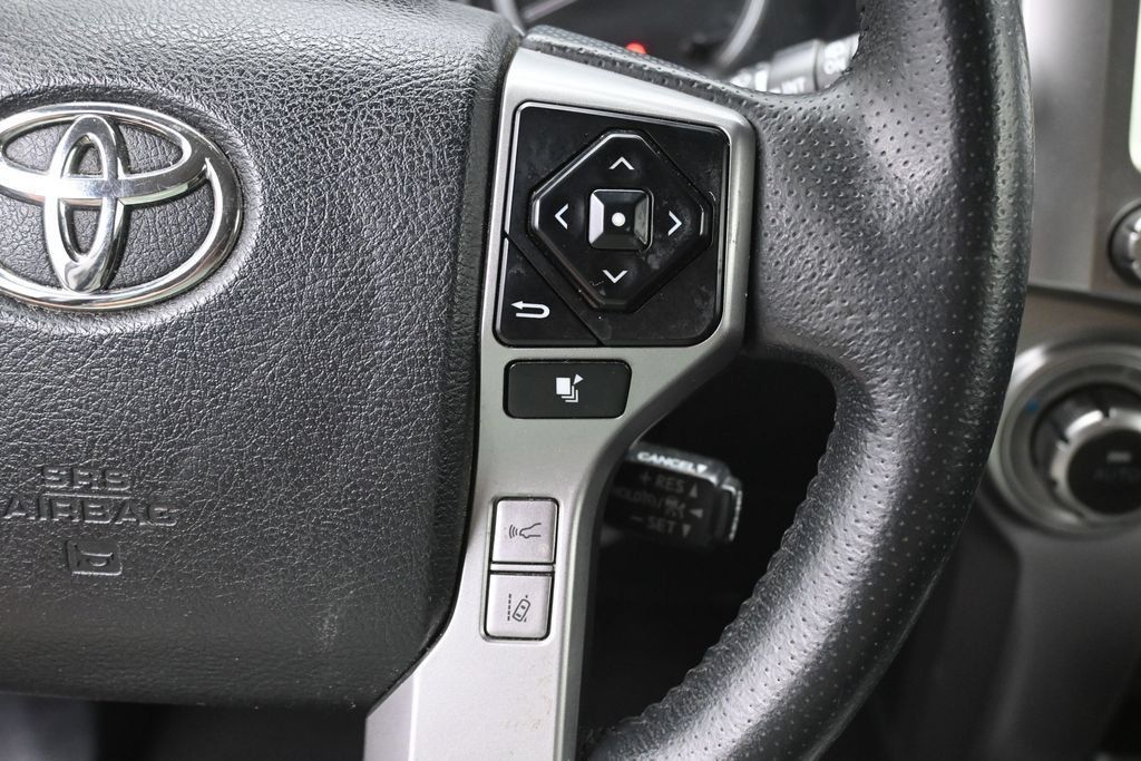 Certified 2022 Toyota 4Runner Limited AWD/4WD image 19