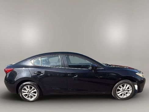Used 2014 MAZDA MAZDA3 i Touring w/ Technology Package FWD image 8
