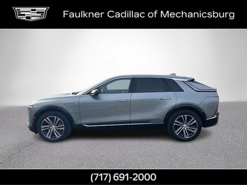 Certified 2024 Cadillac Lyriq Luxury image 9