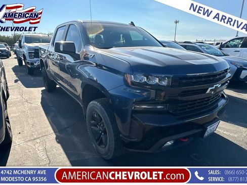 Used 2021 Chevrolet Silverado 1500 LT Trail Boss w/ Convenience Package II AWD/4WD image 1