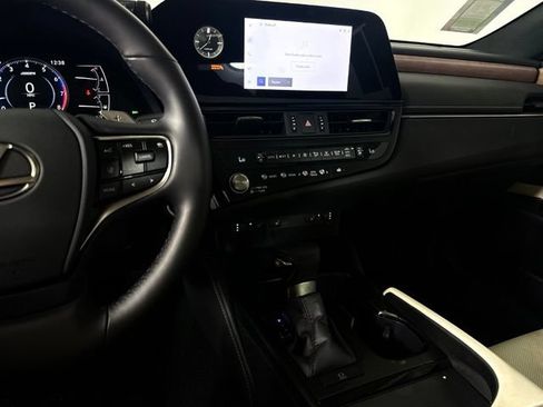 Used 2025 Lexus ES 350 w/ Premium Package FWD image 25