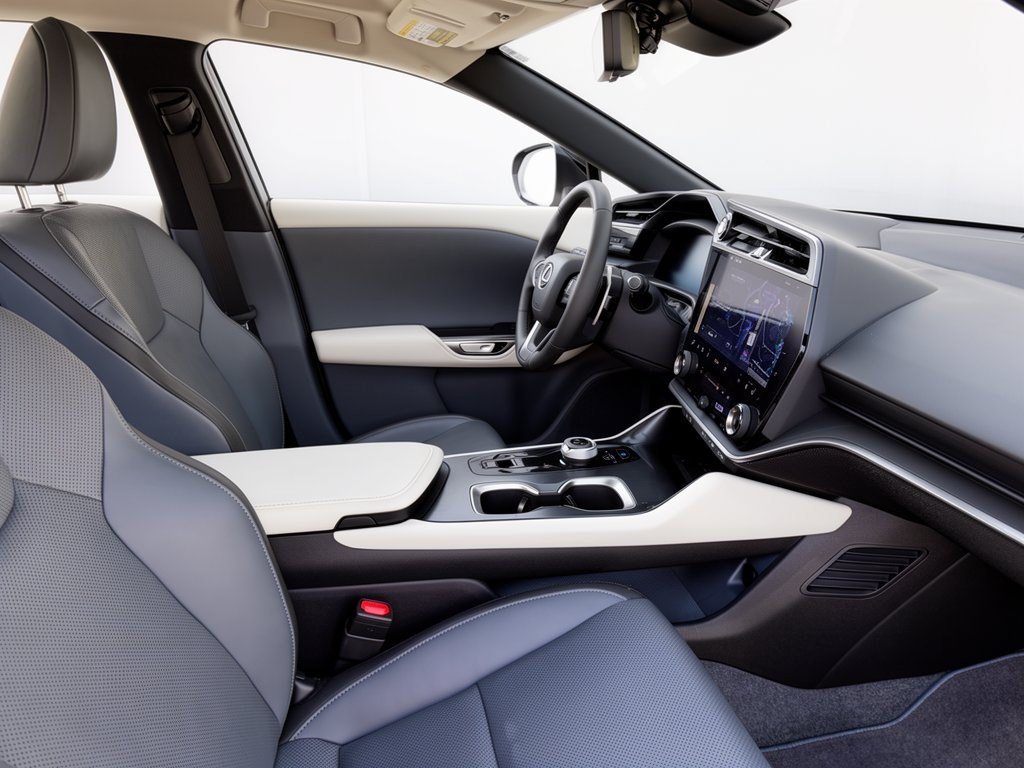 Certified 2023 Lexus RZ 450e Premium w/ Technology Package AWD/4WD image 31