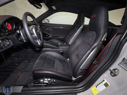 Used 2016 Porsche 911 Carrera GTS image 19