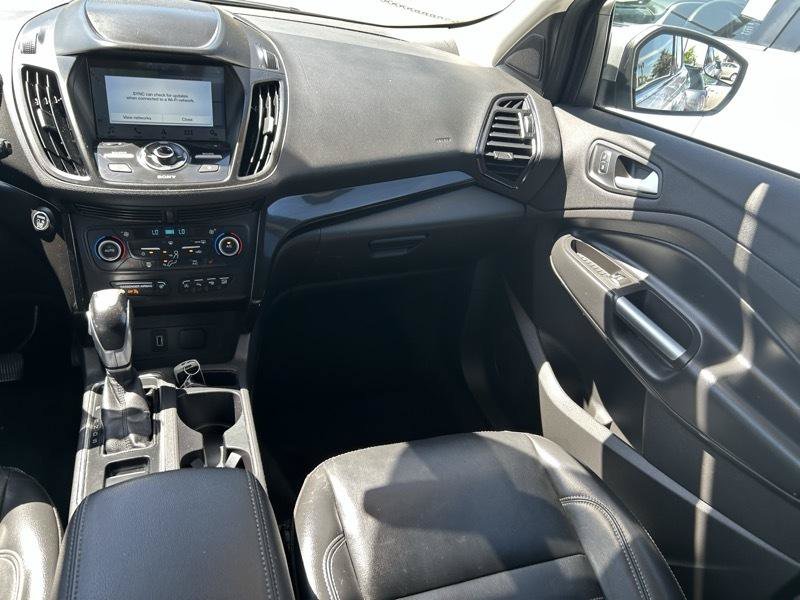 Used 2019 Ford Escape Titanium FWD image 12