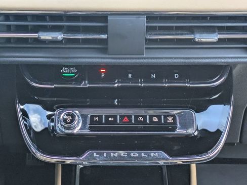 Used 2023 Lincoln Corsair Reserve w/ Equipment Group 201A FWD image 19