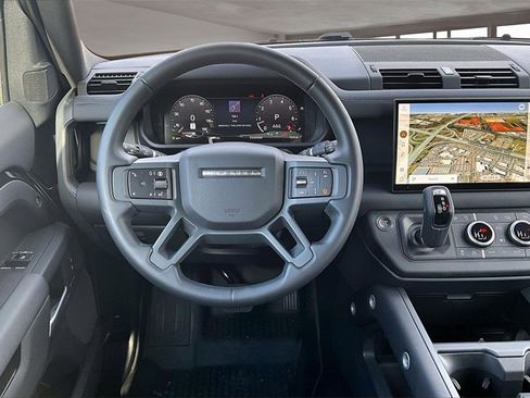 Certified 2025 Land Rover Defender 90 S image 5