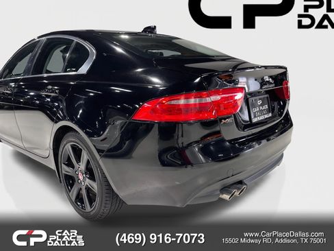 Used 2019 Jaguar XE Prestige RWD image 11