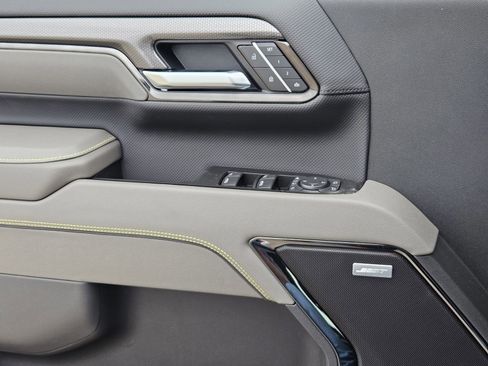 New 2026 Chevrolet Silverado 2500 ZR2 image 24