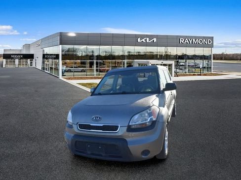 Used 2011 Kia Soul + FWD image 7