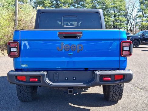 Used 2022 Jeep Gladiator Rubicon w/ LED Lighting Group AWD/4WD image 5