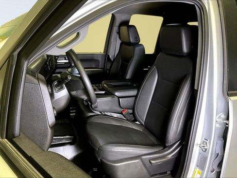 Used 2023 Chevrolet Silverado 2500 W/T image 22