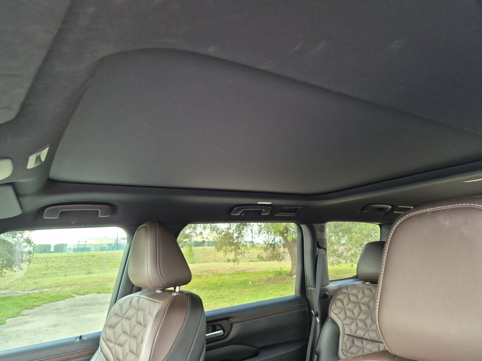 Used 2025 Nissan Armada Platinum RWD image 19