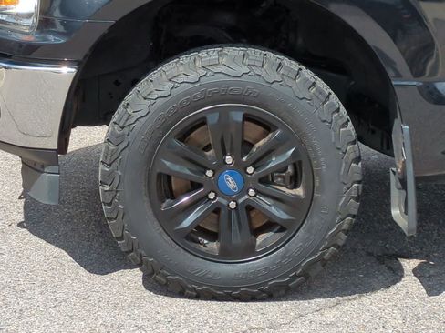 Used 2020 Ford F150 XLT w/ Trailer Tow Package image 14