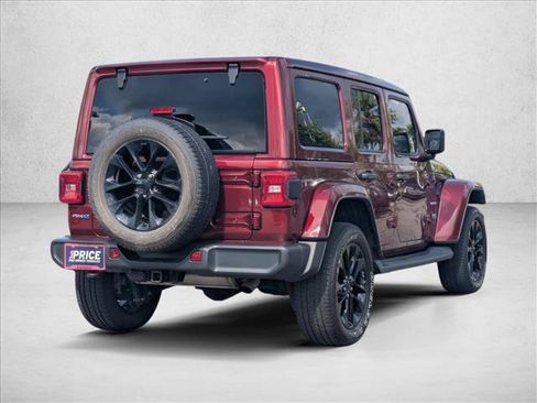 Used 2021 Jeep Wrangler Unlimited Sahara w/ Cold Weather Group AWD/4WD image 5