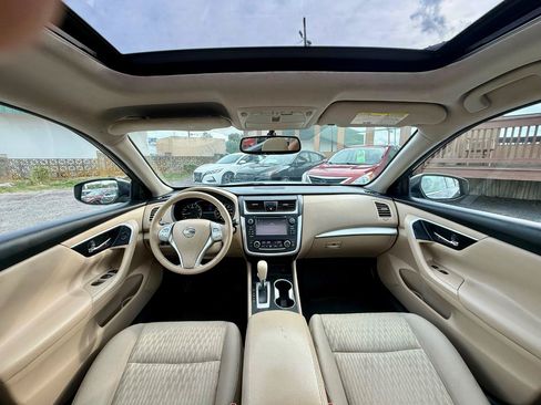Used 2016 Nissan Altima 2.5 SV w/ Convenience Package FWD image 32