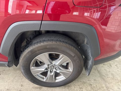 Used 2025 Toyota RAV4 XLE w/ Convenience Package image 10