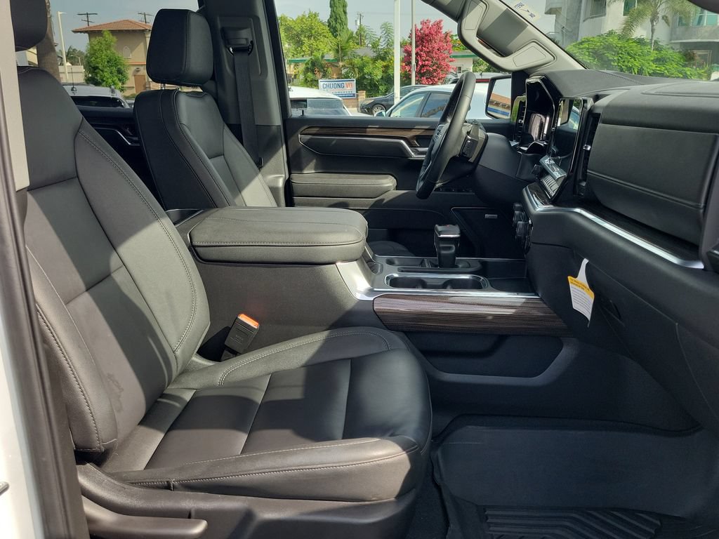 Used 2026 Chevrolet Silverado 1500 LT Trail Boss w/ Safety Package AWD/4WD image 20