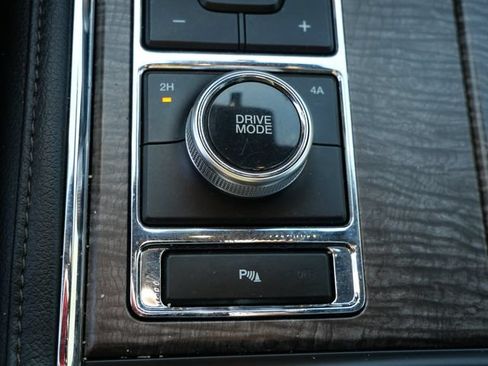 Used 2021 Ford Expedition Limited AWD/4WD image 20