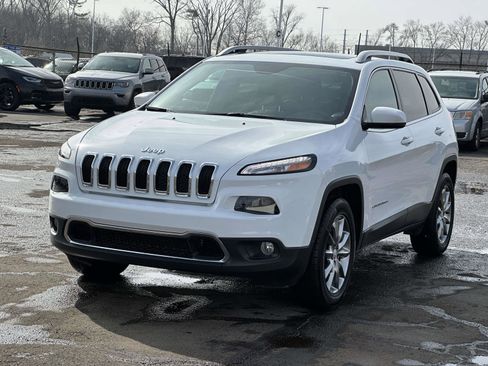 Used 2018 Jeep Cherokee Limited image 7