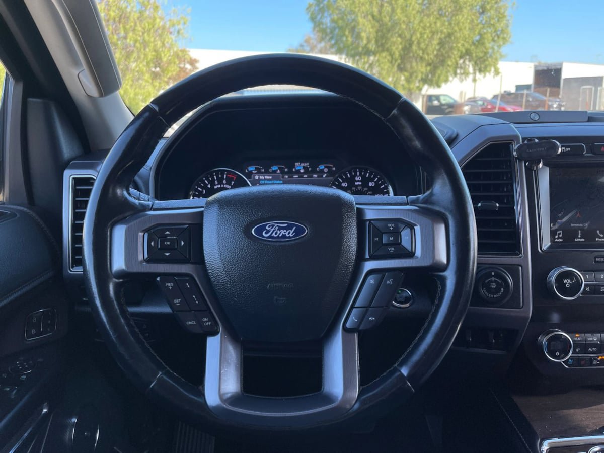 Used 2019 Ford Expedition Platinum RWD image 15