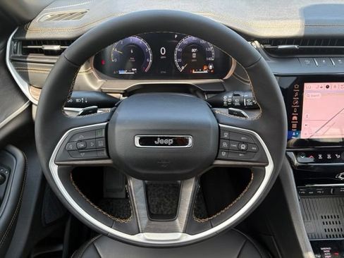 New 2026 Jeep Grand Cherokee Limited AWD/4WD image 25