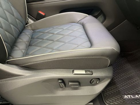 New 2026 Volkswagen Atlas Cross Sport SEL Premium R-Line image 40