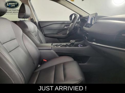 Used 2026 Nissan Rogue SL AWD/4WD image 18