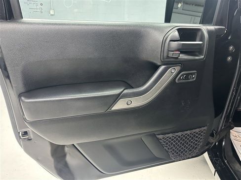 Used 2018 Jeep Wrangler Unlimited Sport S image 20