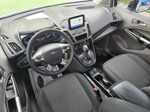 Used 2019 Ford Transit Connect XLT image 11