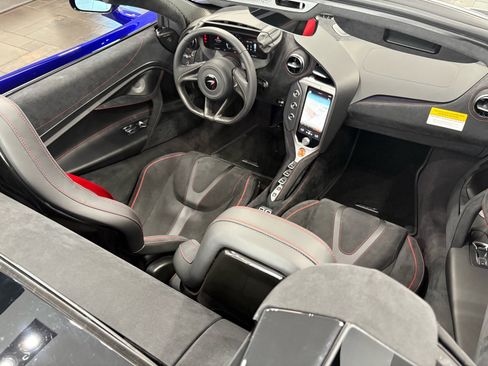 New 2025 McLaren 750S Spider image 18