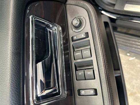 Used 2017 Lincoln Navigator L Reserve AWD/4WD image 28