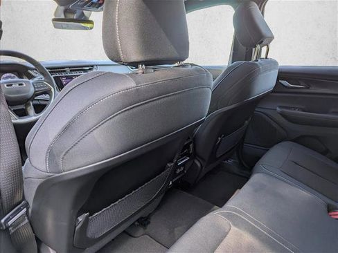 New 2025 Jeep Grand Cherokee Laredo X w/ Luxury Tech Group I image 25