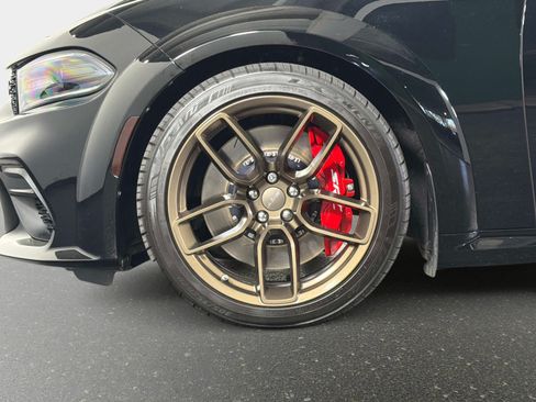 Used 2022 Dodge Charger SRT Hellcat w/ Harman/Kardon Audio Group RWD image 15