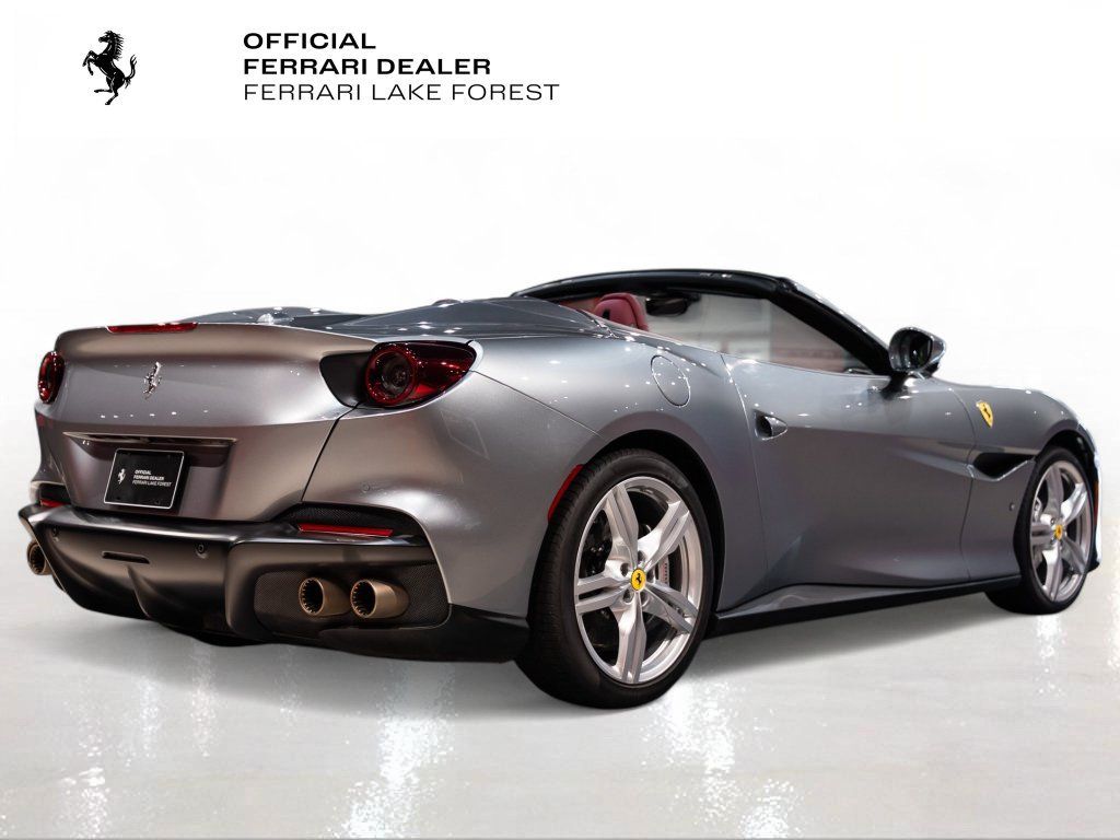 Used 2022 Ferrari Portofino M RWD image 10