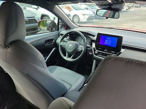 Used 2023 Toyota Corolla Cross AWD Hybrid image 13