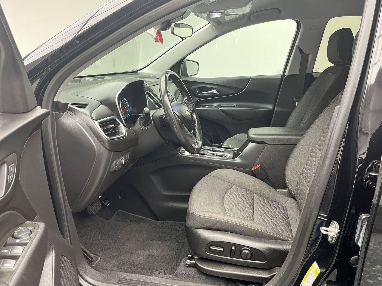 Used 2021 Chevrolet Equinox LT AWD/4WD image 3