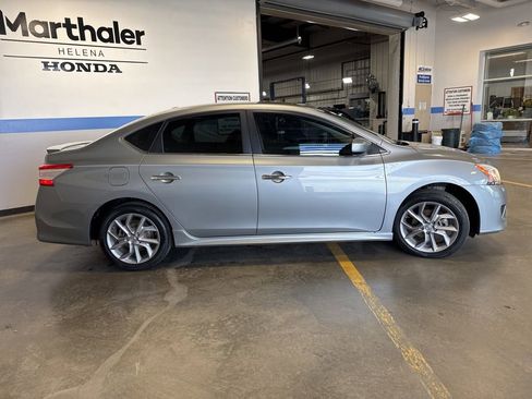 Used 2014 Nissan Sentra SR w/ SR Driver Package FWD image 4